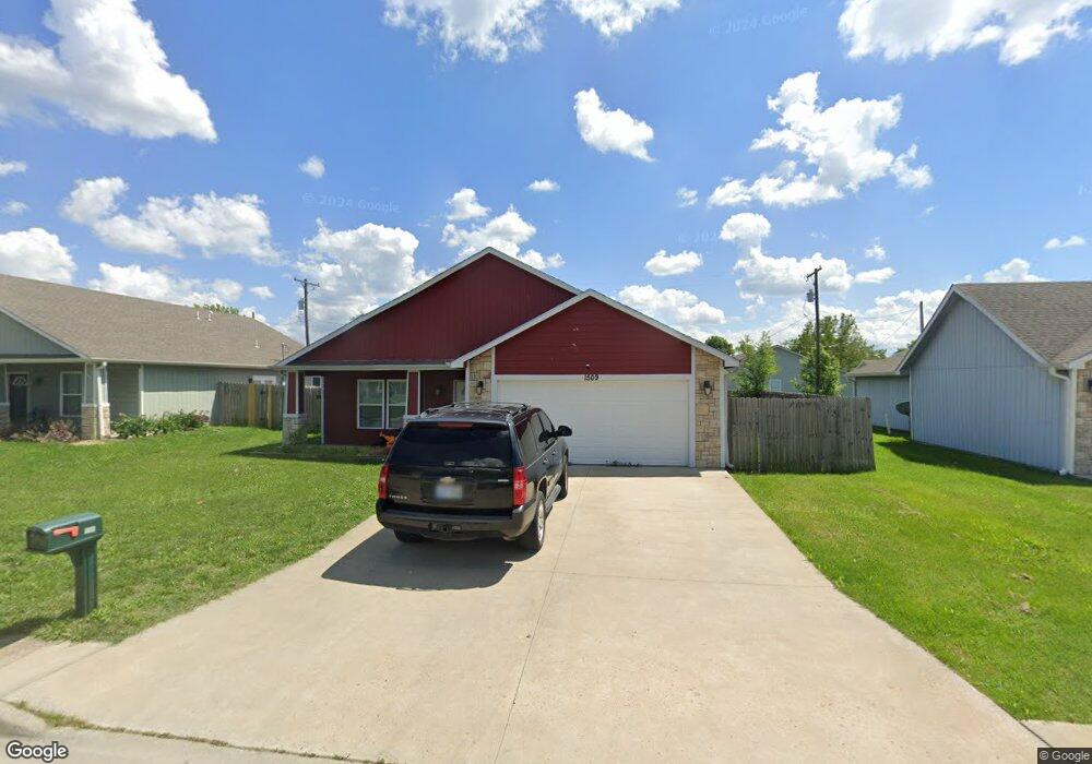 1509 SW 72nd Terrace, Topeka, KS 66619 - photo 1