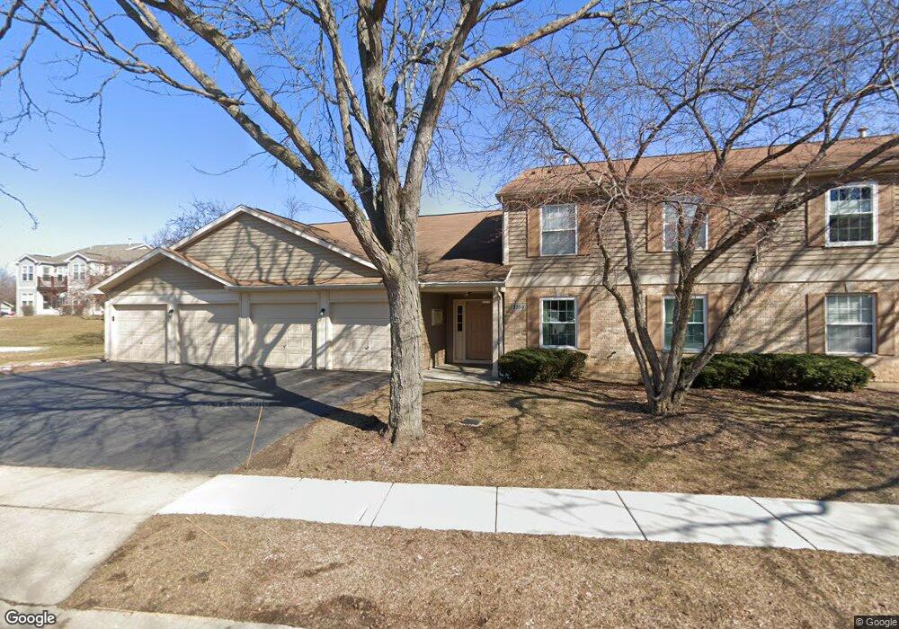 1104 Canterbury Ct unit 10B1, Elgin, IL 60120 - photo 1