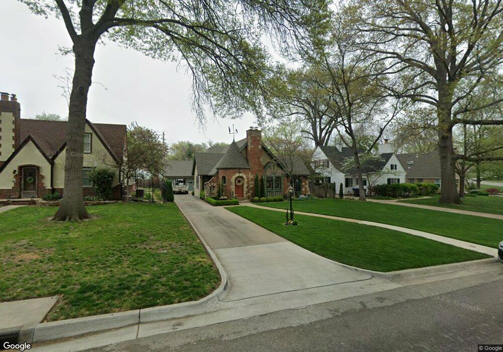 3400 SW Avalon Ln, Topeka, KS 66604 - photo 1