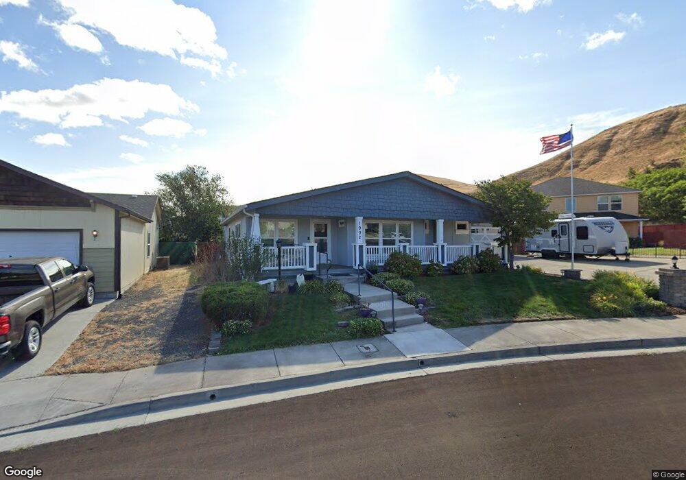 1902 Golden Way, the Dalles, OR 97058 - photo 1