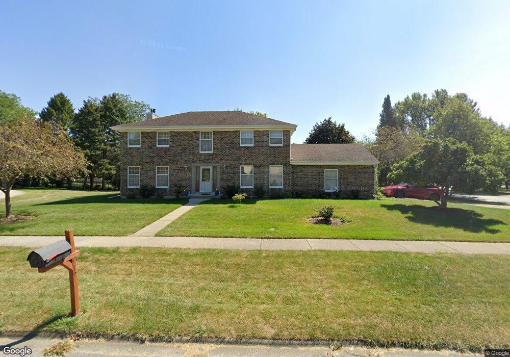 716 Honeysuckle Dr, Naperville, IL 60540 - photo 1