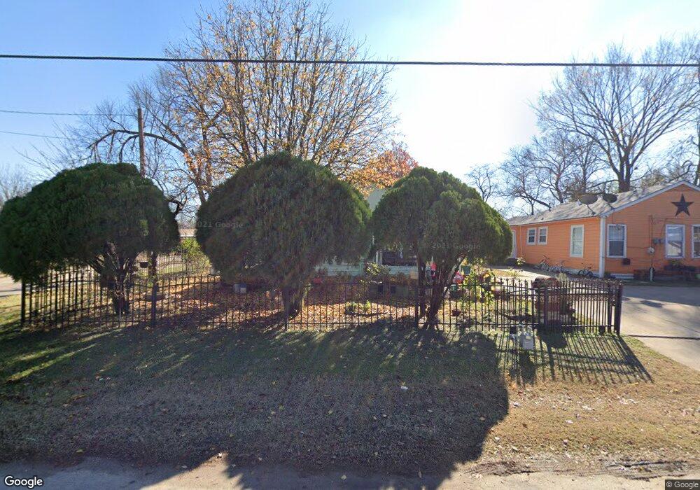 409 Loggins St, Ennis, TX 75119 - photo 1