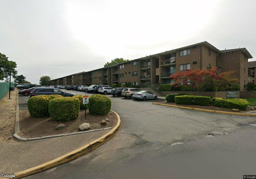 462 Liberty St unit 111, Little Ferry, NJ 07643 - photo 1