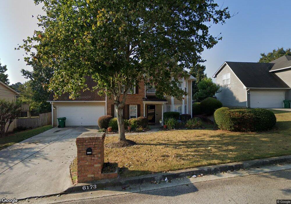 6173 Kenton Oaks Ct, Lithonia, GA 30058 - photo 1