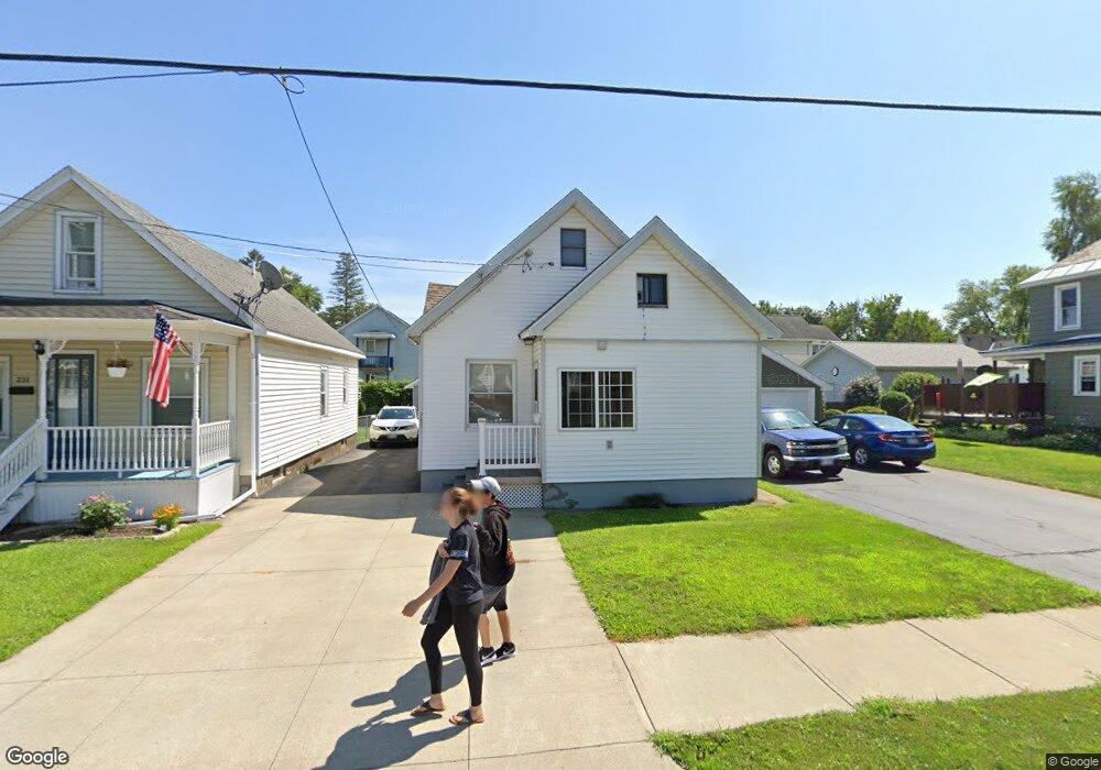 233 5th St, Schenectady, NY 12302 - photo 1