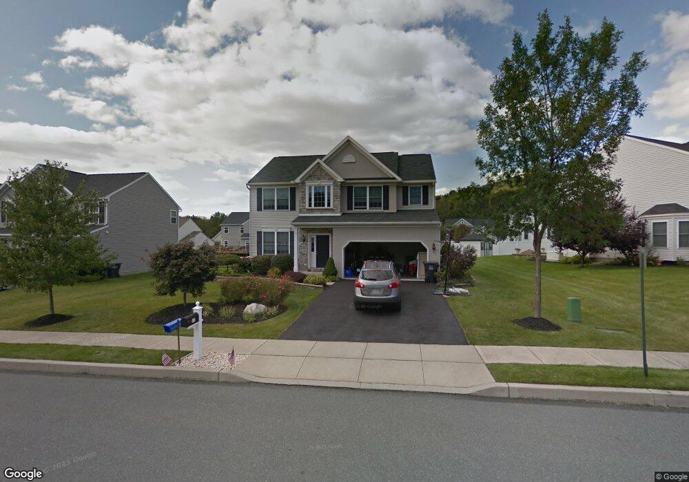 29 Bent Brook Cir, Reading, PA 19606 - photo 1