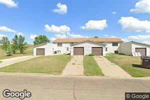 912 Divide St, Hazen, ND 58545
