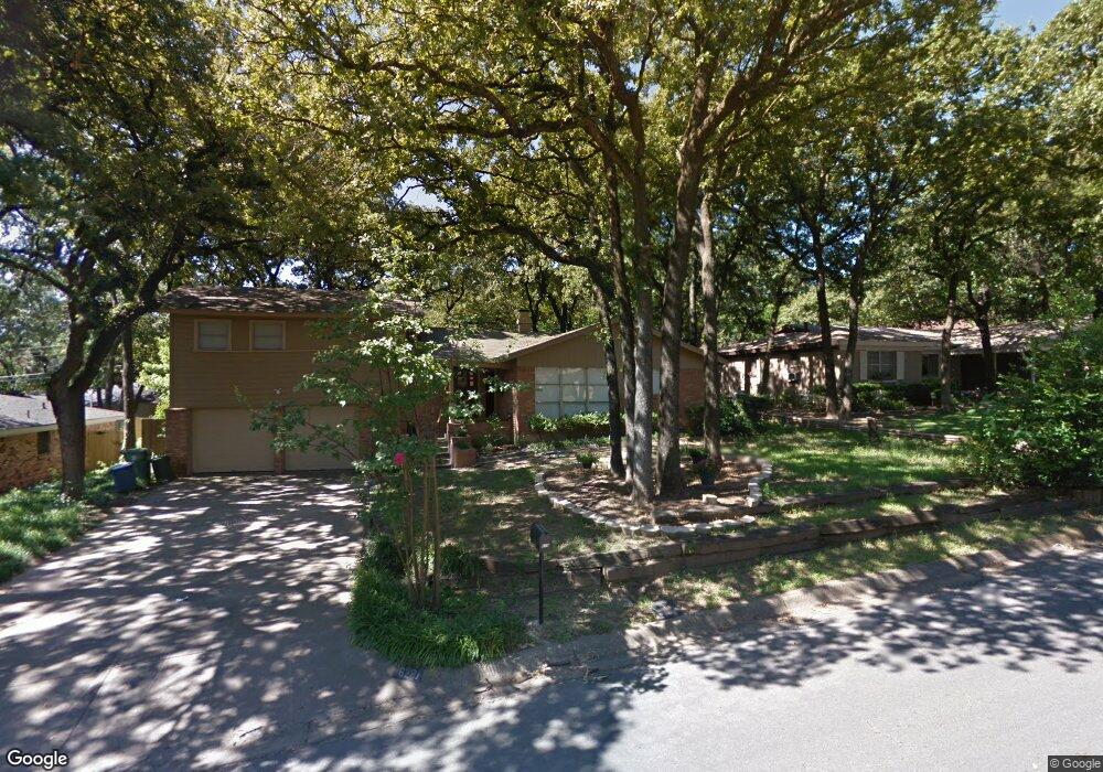 629 W Cheryl Ave, Hurst, TX 76053 - photo 1