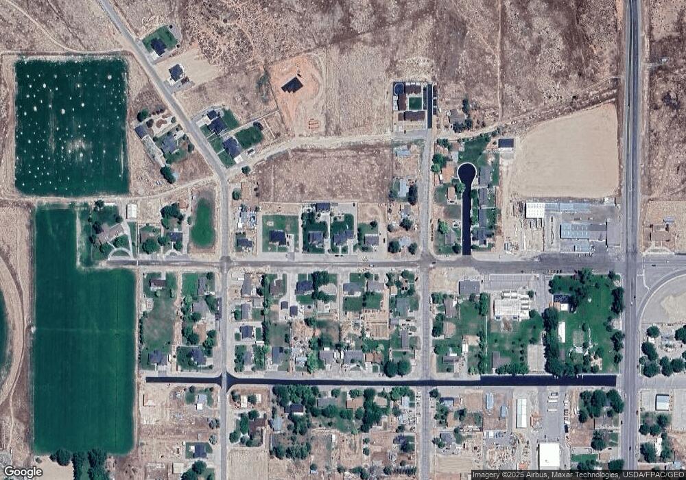 140 W 300 N, Gunnison, UT 84634 - photo 1