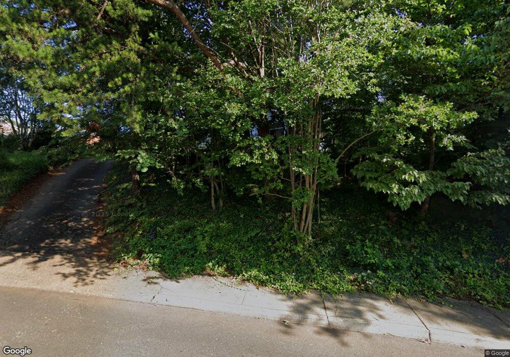 2317 Wakefield Rd, Charlottesville, VA 22901 - photo 1