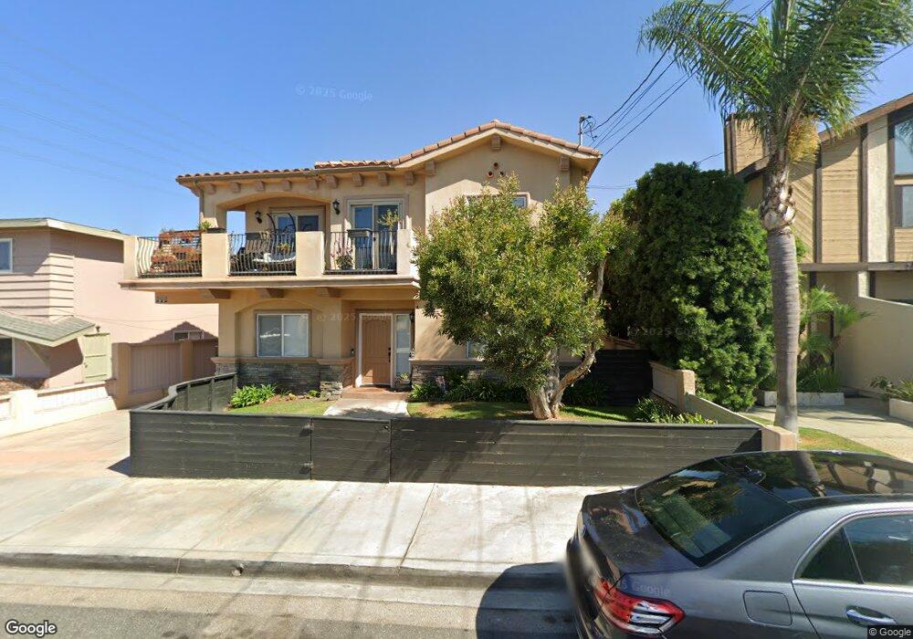 2515 Carnegie Ln unit C, Redondo Beach, CA 90278 - photo 1