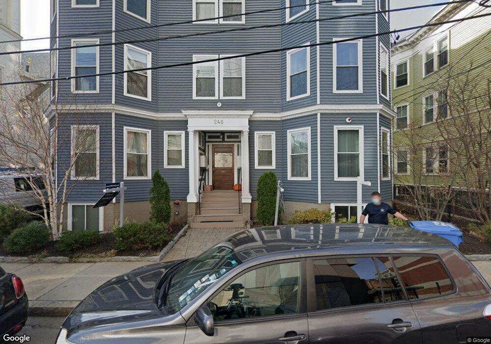 240 Franklin St unit B1, Cambridge, MA 02139 - photo 1