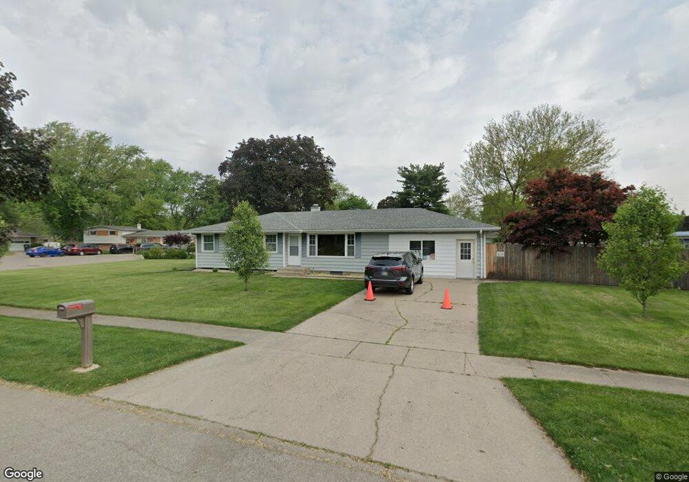 330 Hiawatha Dr, Elkhart, IN 46517 - photo 1