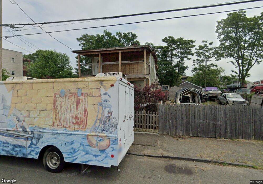 81 Ridge Ave, Bridgeport, CT 06604 - photo 1