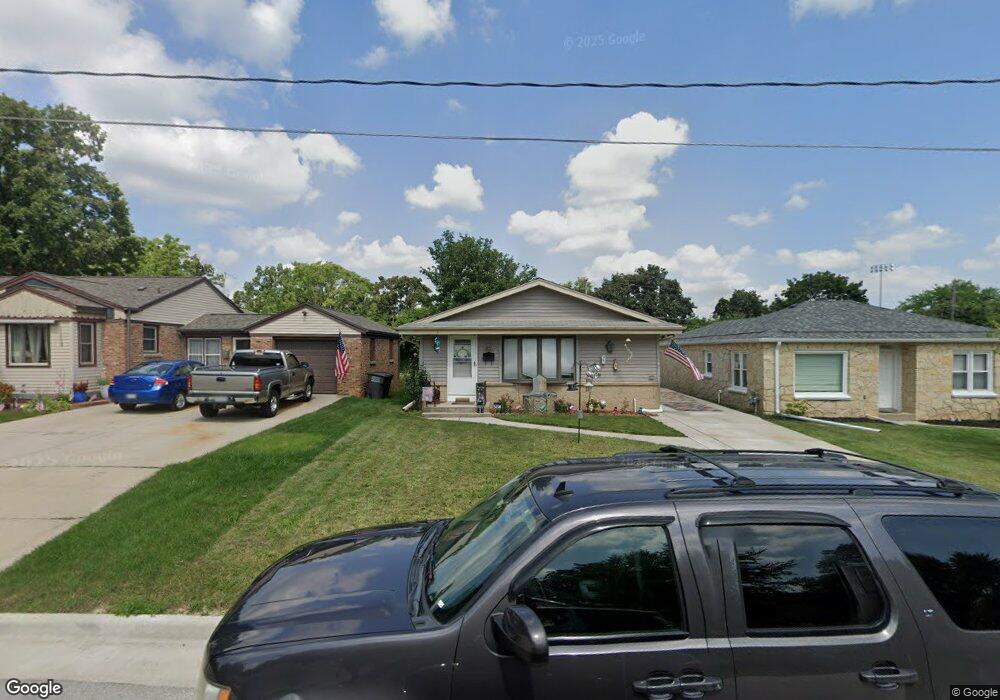 12734 W Eggert Place, Butler, WI 53007 - photo 1