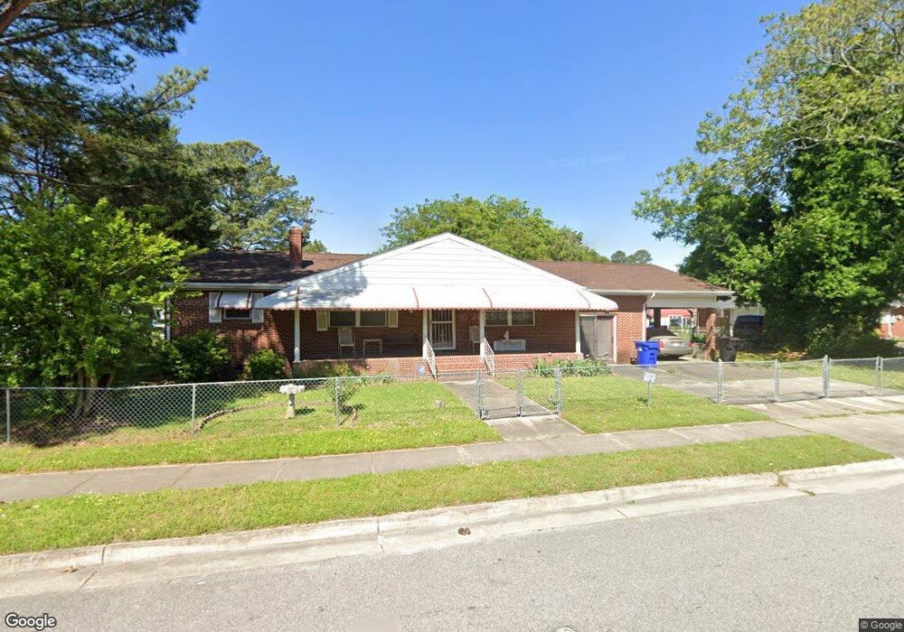 310 Beech St, Portsmouth, VA 23704 - photo 1