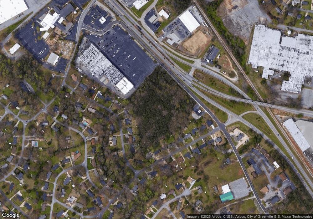 209 Beaucrest Place, Mauldin, SC 29662 - photo 1