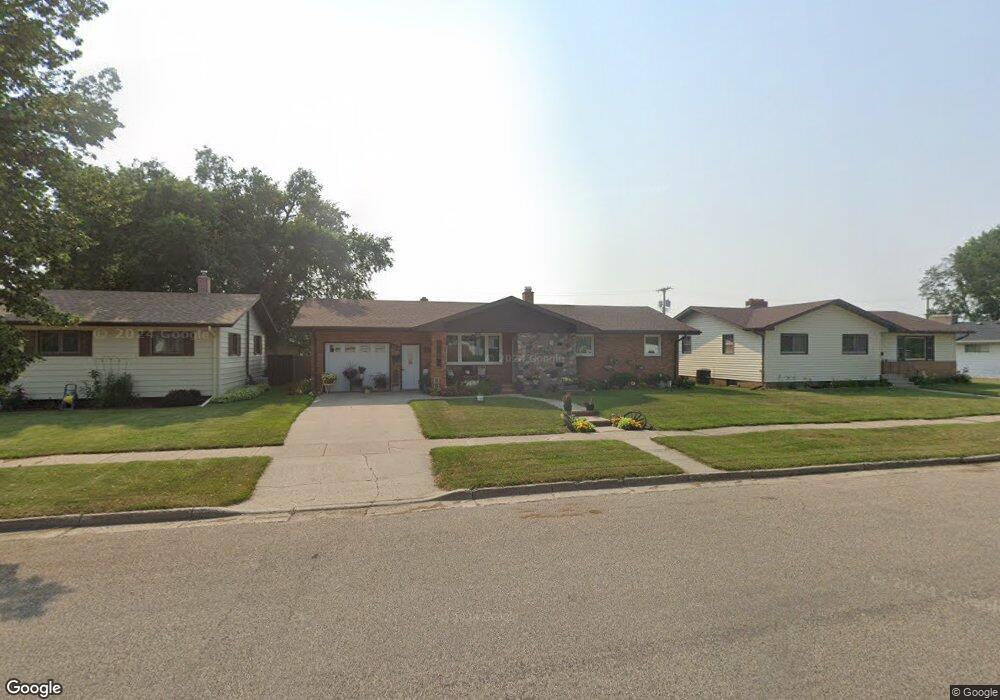 1212 6th Ave SE, Jamestown, ND 58401 - photo 1