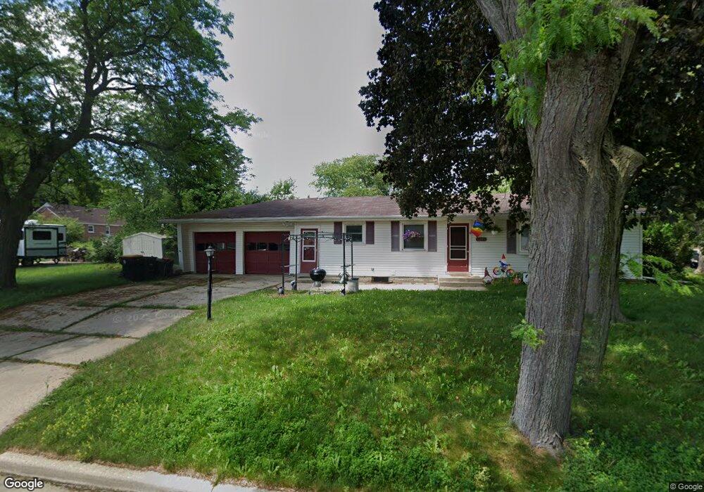 11708 W Garfield Ave, Milwaukee, WI 53226 - photo 1