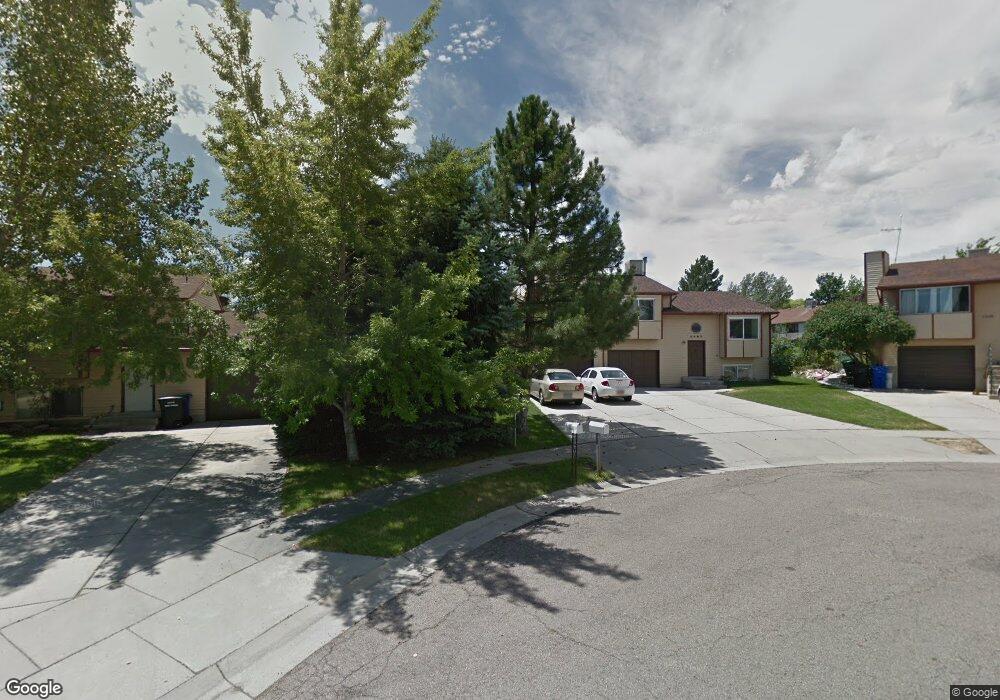 5495 W Cyclamen Ct, West Jordan, UT 84081 - photo 1