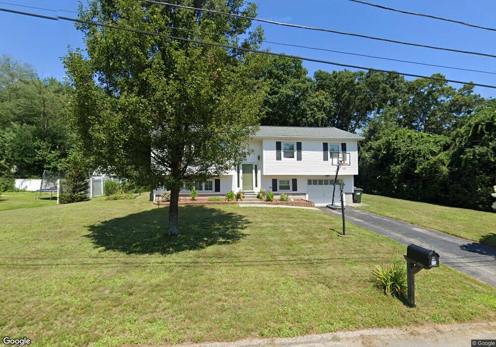 11 Stephen Dr, Webster, MA 01570 - photo 1