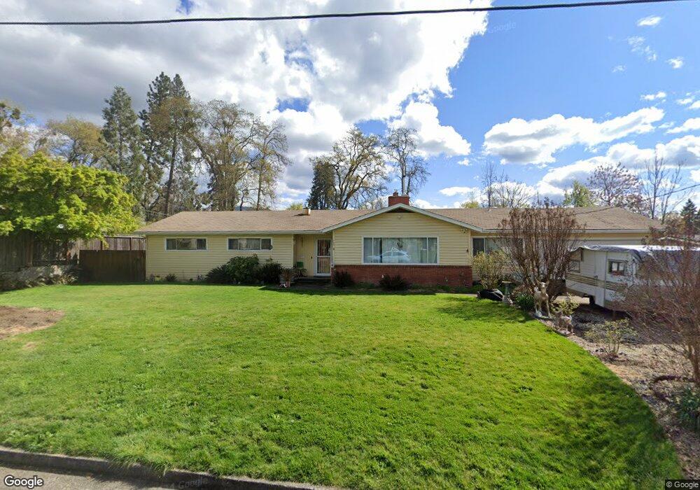 733 NE Riddle Dr, Grants Pass, OR 97526 - photo 1