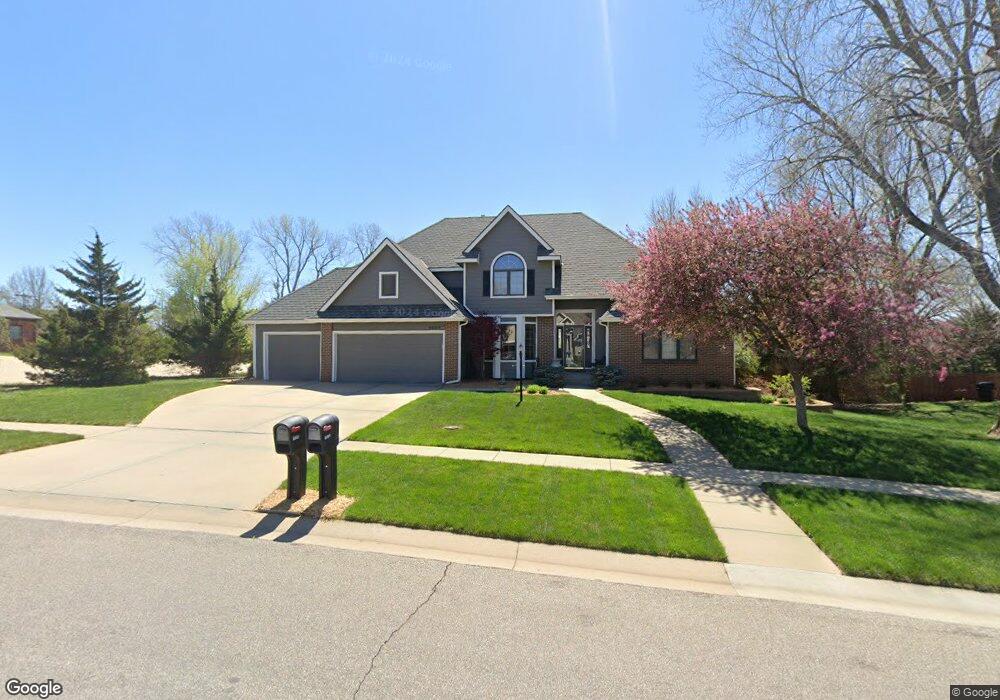 6009 SW 38th St, Topeka, KS 66610 - photo 1