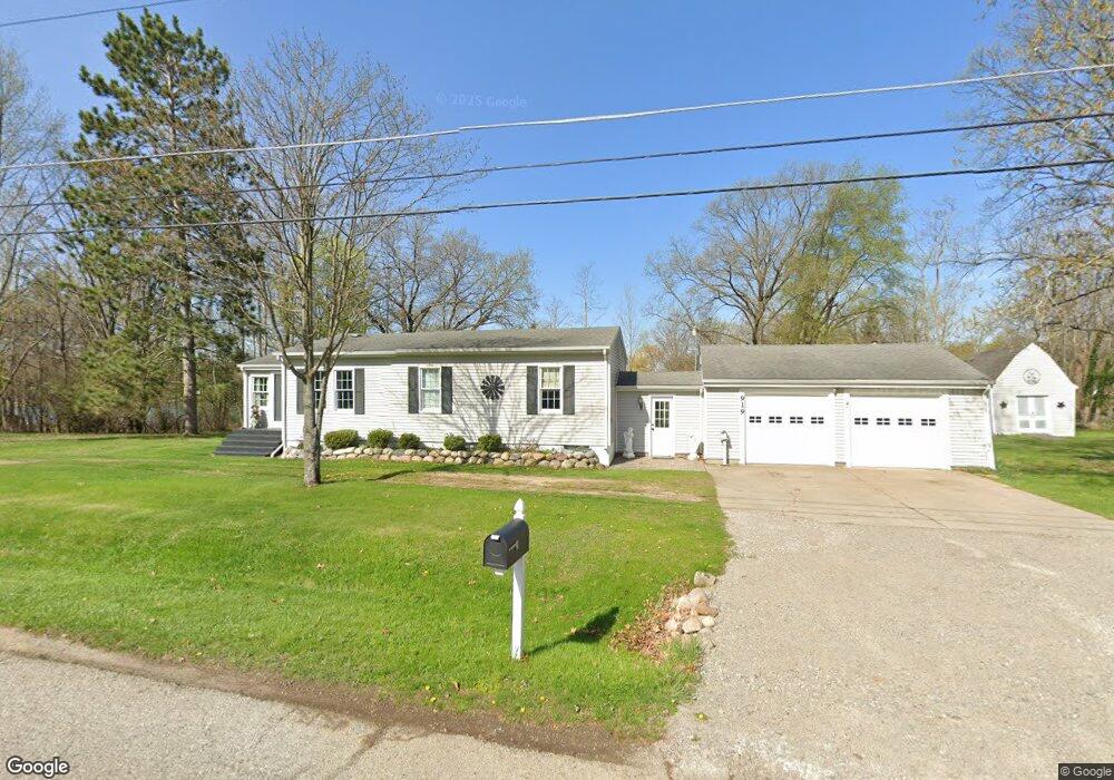 919 Byram Lake Dr, Linden, MI 48451 - photo 1