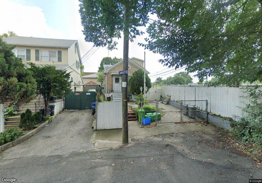 6105 Lawrence St, Flushing, NY 11367 - photo 1