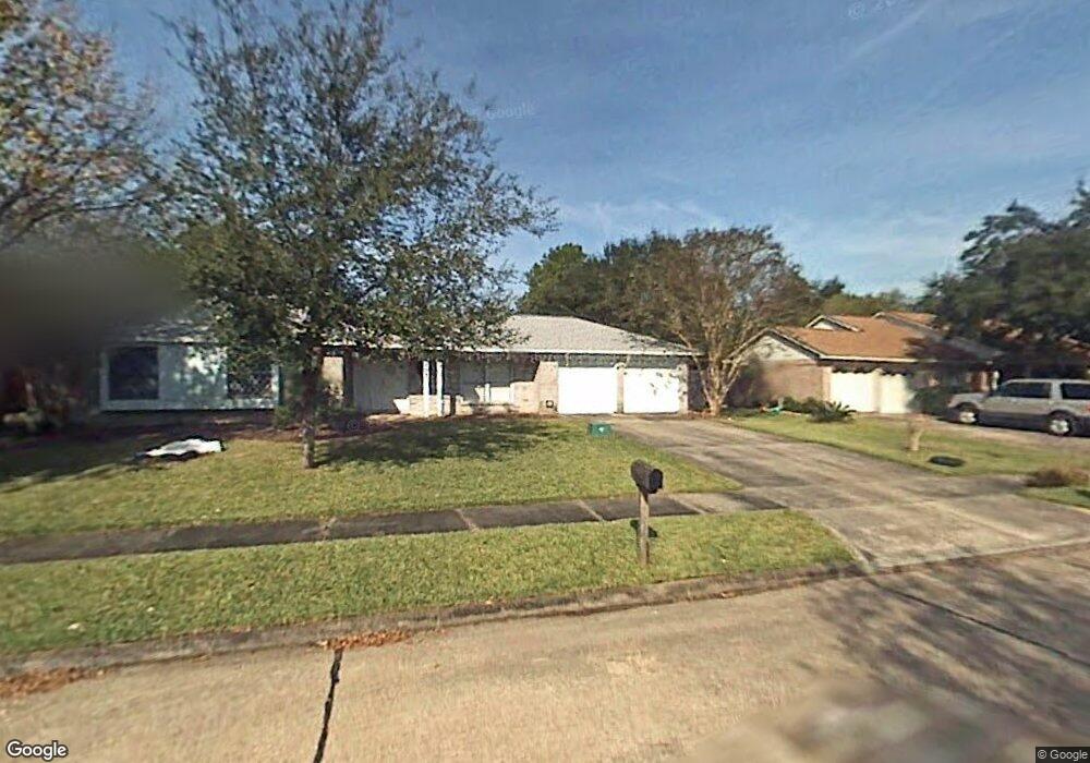 1203 Piney Woods Dr, Friendswood, TX 77546 - photo 1