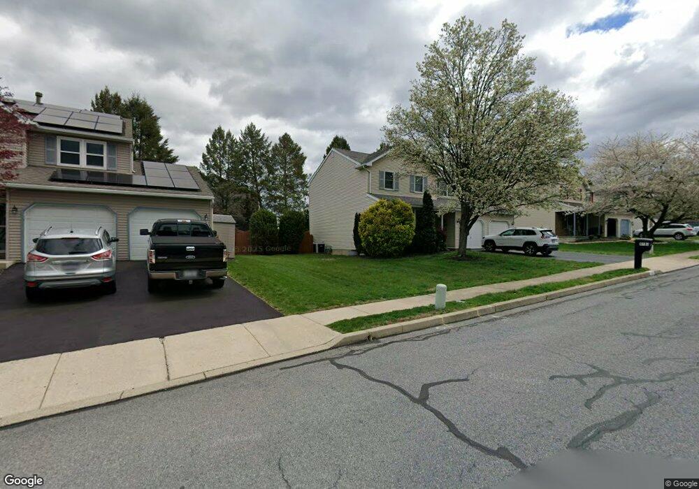 1060 Fredrick Blvd, Reading, PA 19605 - photo 1