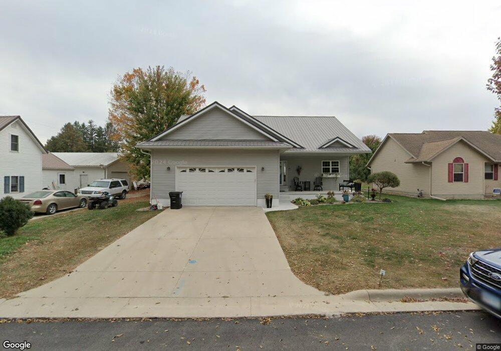 125 5th St NE, Harmony, MN 55939 - photo 1