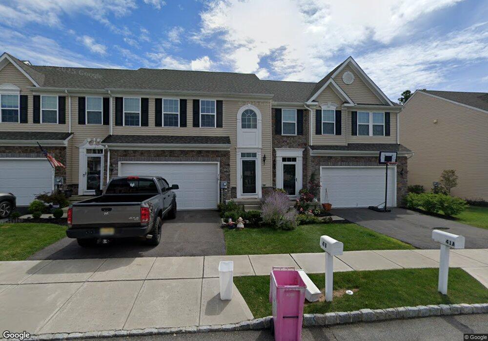 39d Washington Square Cir, Washington, NJ 07882 - photo 1