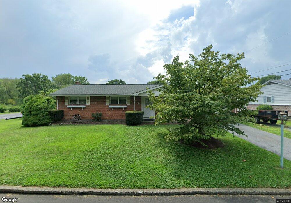 7416 Catalpa Dr, Macungie, PA 18062 - photo 1