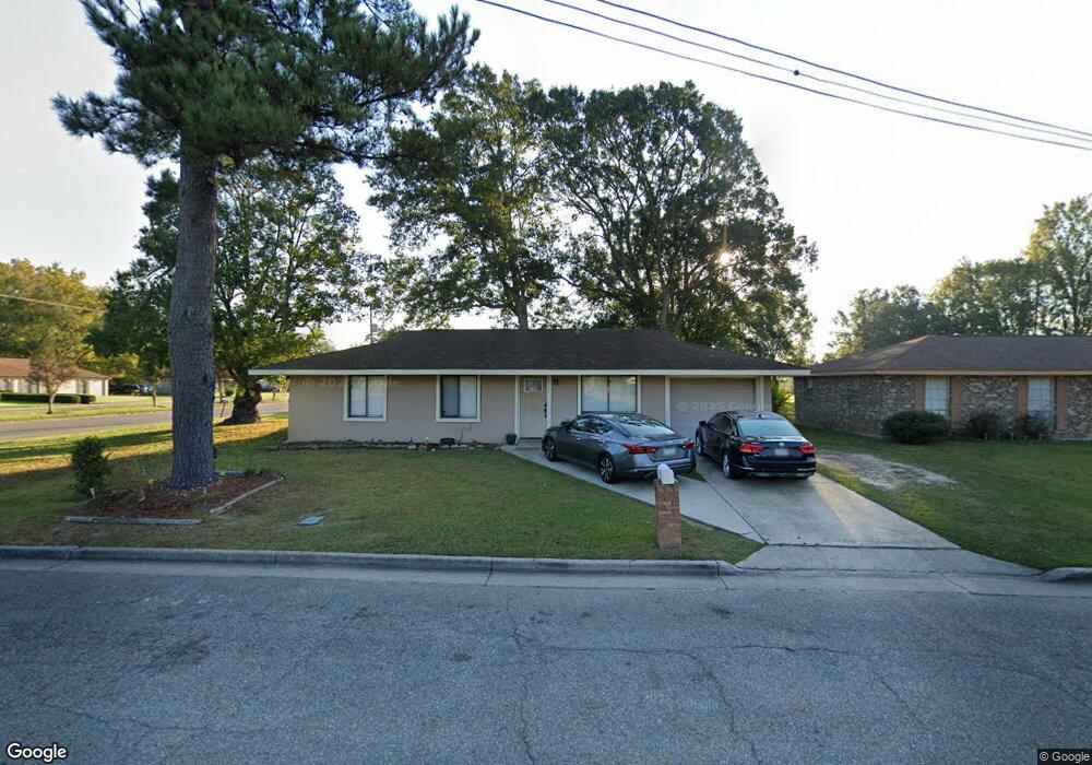 801 Hunt St, Picayune, MS 39466 - photo 1
