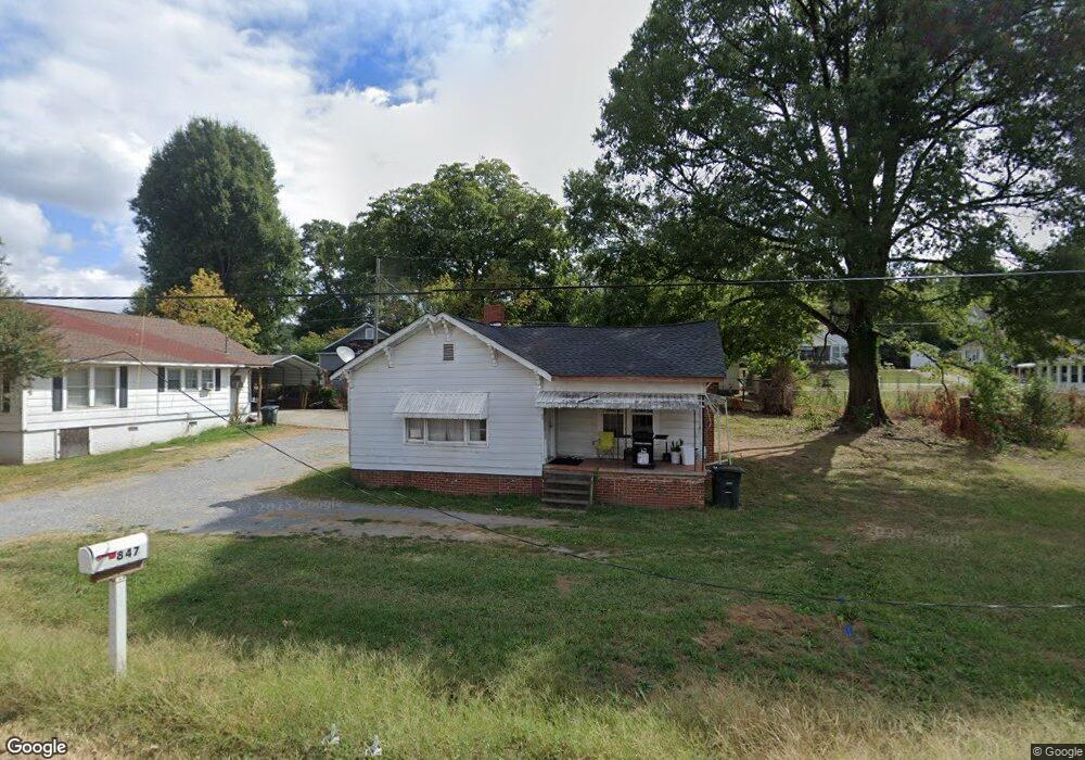 847 N Wall St, Calhoun, GA 30701 - photo 1