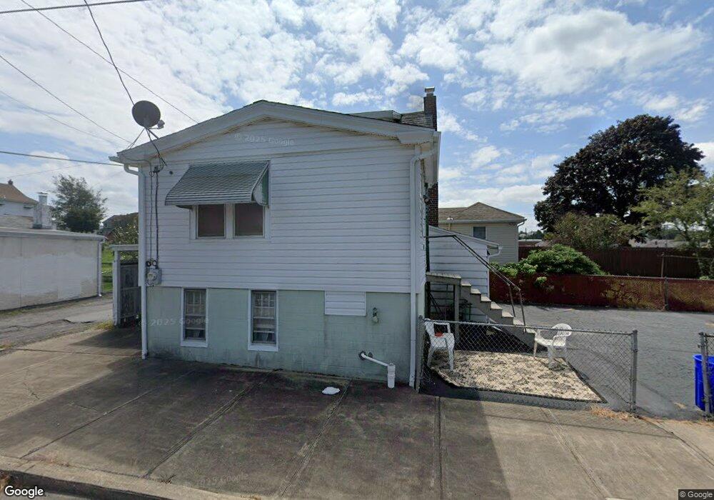 979 Grant St unit R, Hazleton, PA 18201 - photo 1