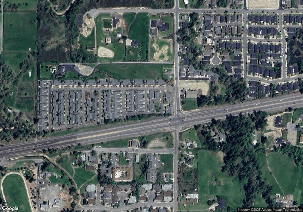 1893 Pacific Crest Dr, Grants Pass, OR 97527 - photo 1