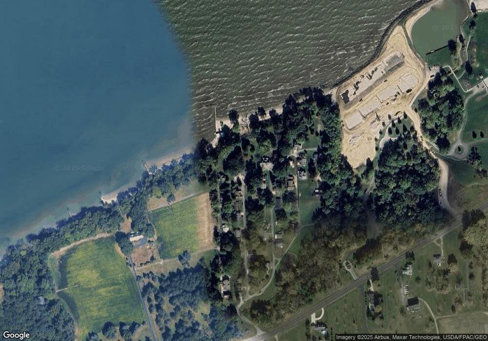 98 Ohio Rd, Vermilion, OH 44089 - photo 1