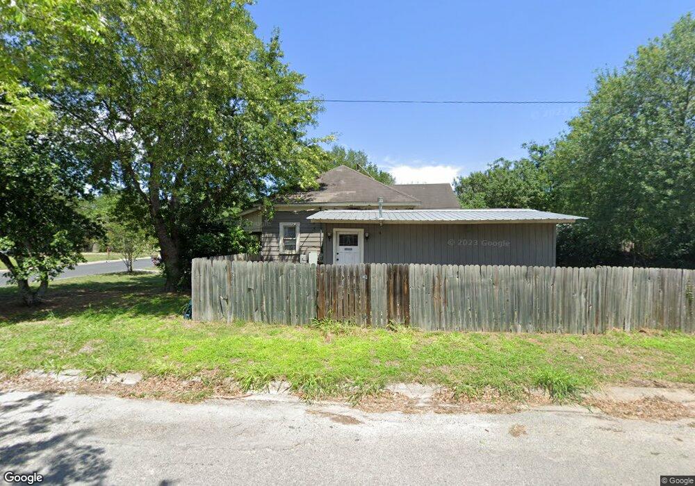 202 E Huntington St, Beeville, TX 78102 - photo 1