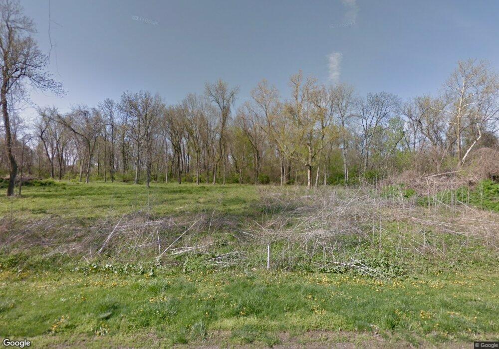 28 Dublin Dr, Granite City, IL 62040 - photo 1