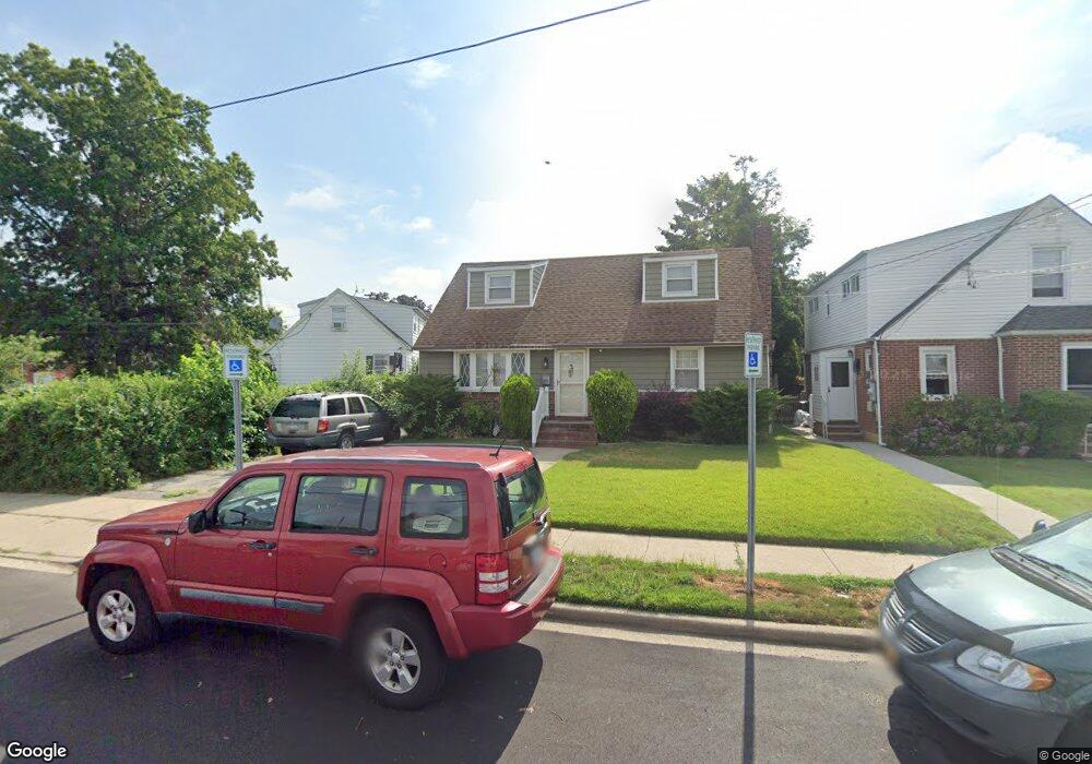 192 Barrymore Blvd, Franklin Square, NY 11010 - photo 1