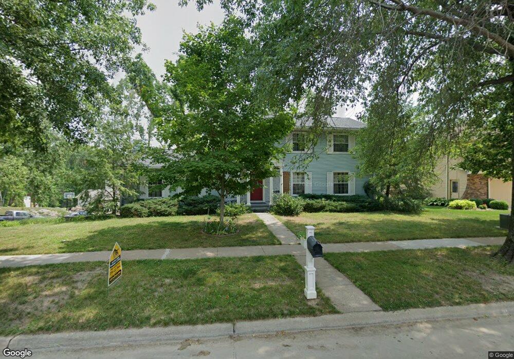 3016 Adirondack Dr NE, Cedar Rapids, IA 52402 - photo 1