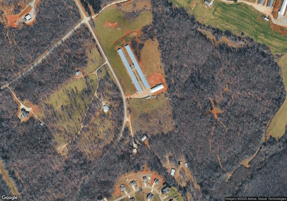 1084 Garrison Rd, Cornelia, GA 30531 - photo 1