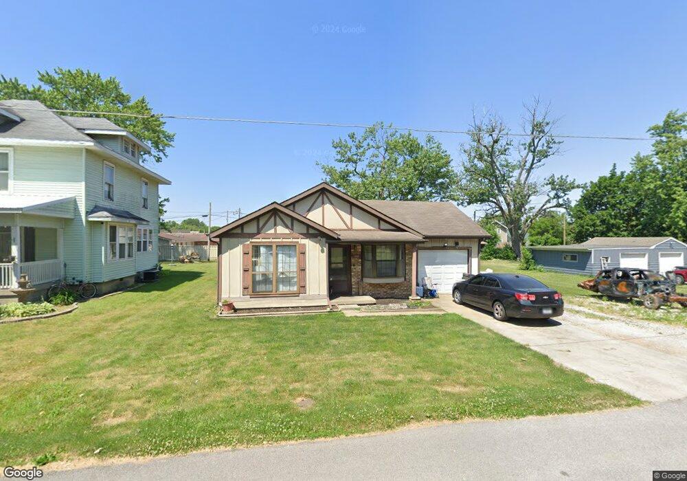 1300 S Prairie St, Frankfort, IN 46041 - photo 1