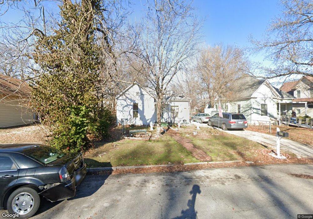 2419 Grand Ave, Parsons, KS 67357 - photo 1