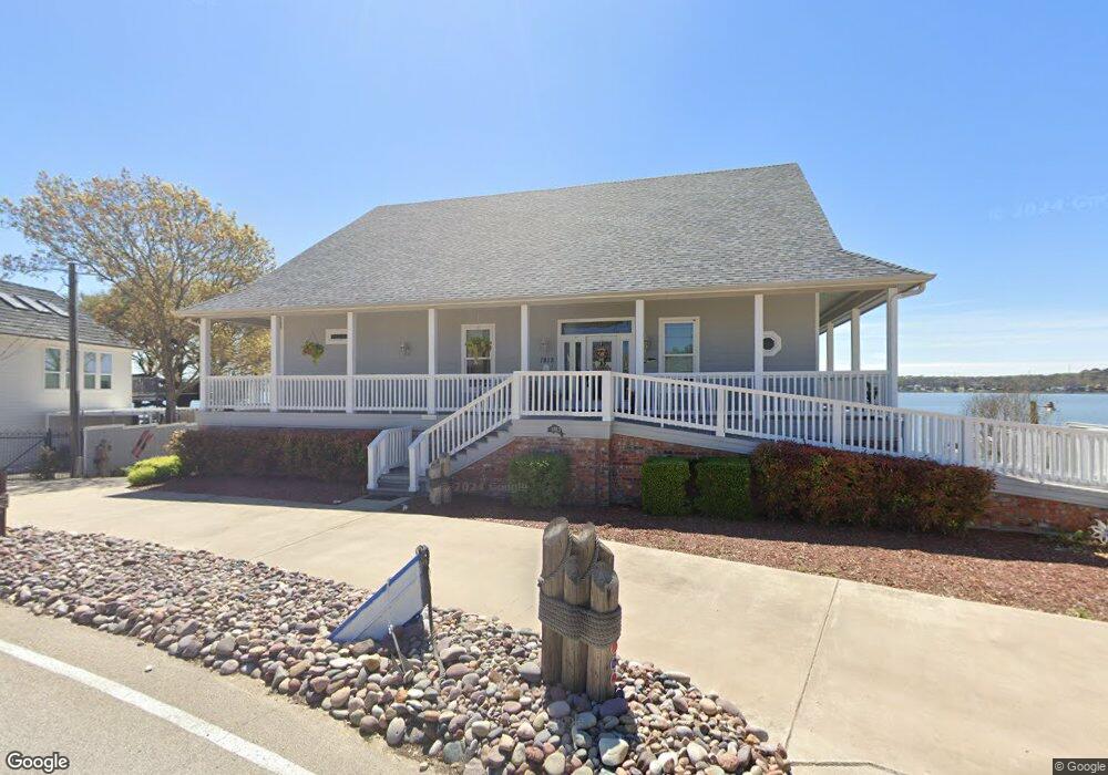 1813 E Lake Dr, Weatherford, TX 76087 - photo 1