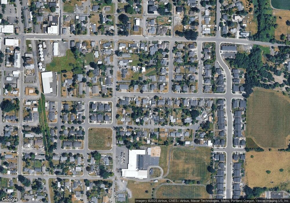 415 E Washington St, Carlton, OR 97111 - photo 1