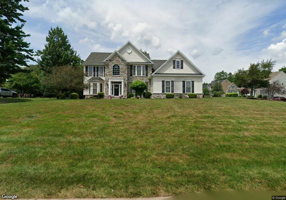 1255 Woodberry Dr, Mountain Top, PA 18707 - photo 1
