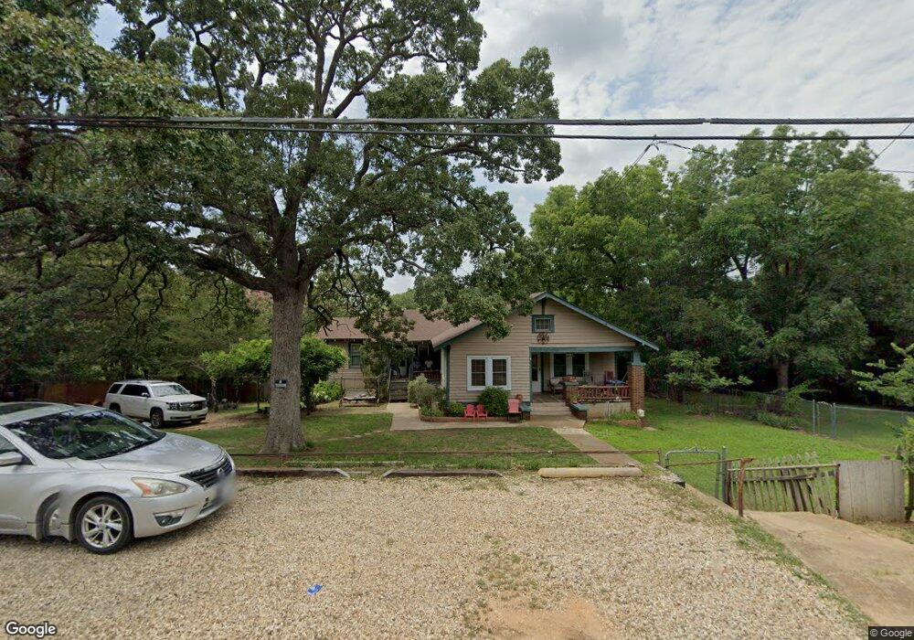 1821 Woodlawn Blvd, Denison, TX 75020 - photo 1